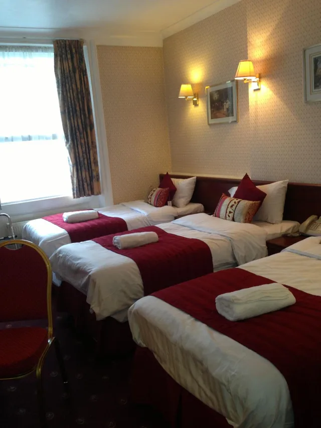 Standard, Avon Hotel 1/1