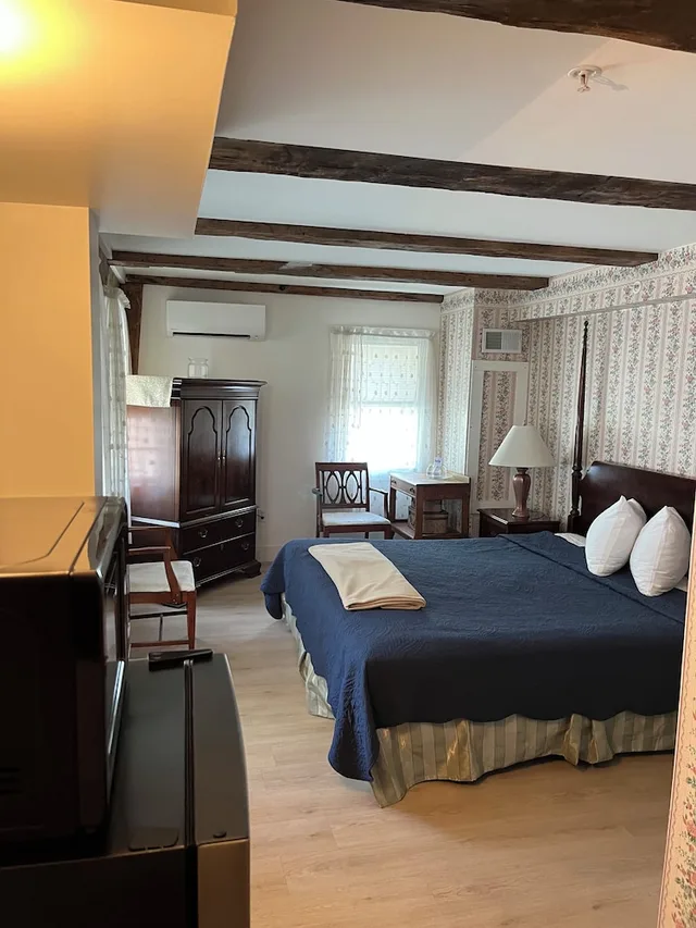 غرفة قياسية بسرير كينج، Old Orchard Beach Inn 10/10