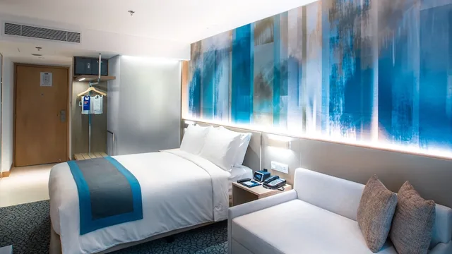 Standard, Queen Bed, Airport View، Holiday Inn Express Manila Newport World Resorts 5/7