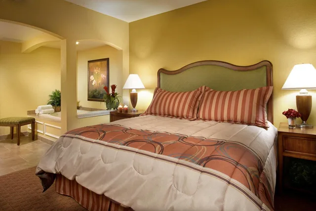 جناح ديلوكس بسرير كينج وسرير كوين بغرفتي نوم، Vacation Village At Parkway 2/10