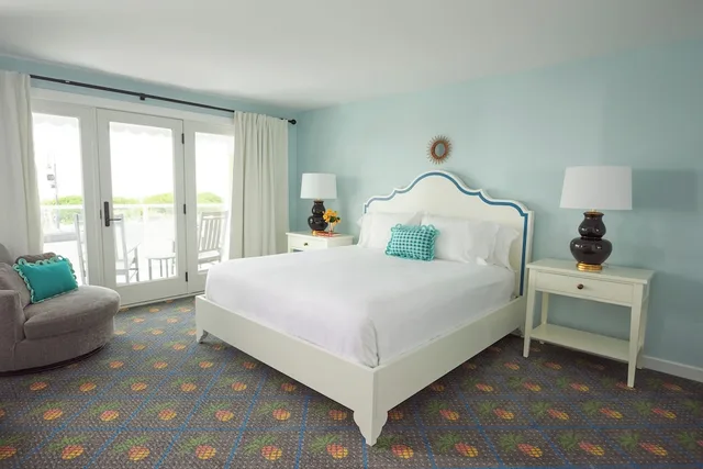 Lanai, Suite, King Bed, Sofa، The Beach Shack 1/2