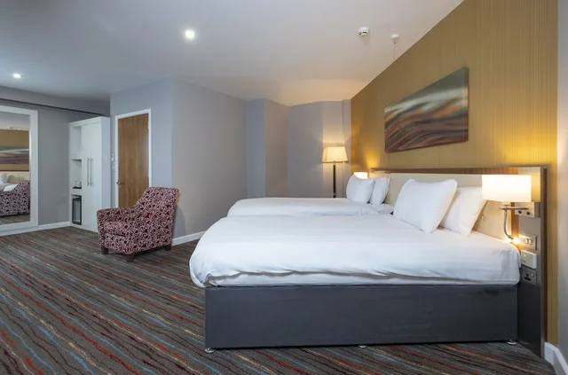 غرفة قياسية بسريرين منفصلين لذوي الإعاقة، Holiday Inn Derby Riverlights 2/6
