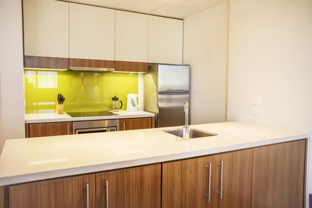 جناح بسريرين مزدوجين بشرفة، Holiday Inn Port Moresby 9/9