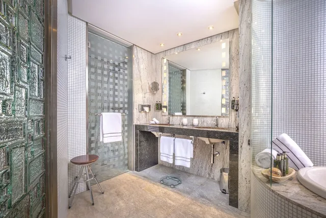 The Level, Penthouse Suite, King Bed، Melia Valencia Palacio de Congresos Formely Hilton Valencia 5/10