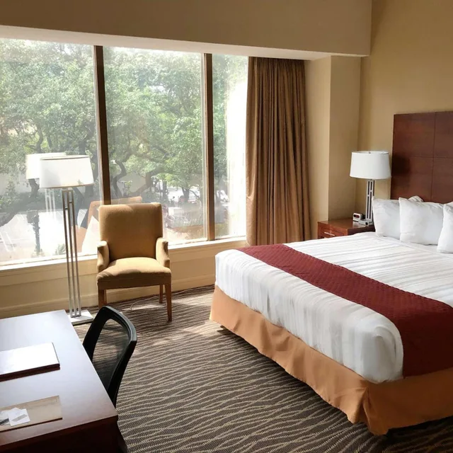 غرفة بسرير كينج لذوي الإعاقة، Blake Hotel New Orleans, BW Signature Collection 1/4