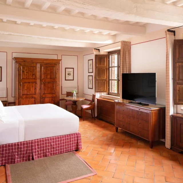 جناح كلاسيكي، Castello Banfi 2/4
