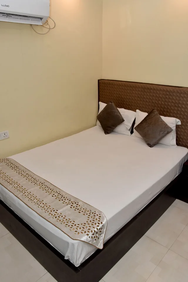 غرفة ديلوكس بسرير مزدوج، Oyo 9193 Hotel Maple 3/9