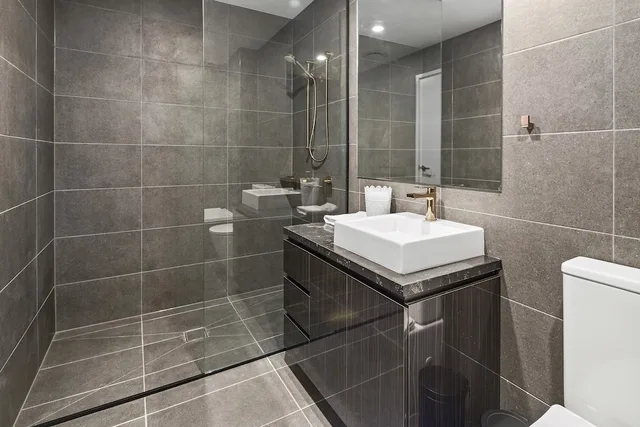 3 Bedrooms, Town House, 2 Queen and Twin Beds، The Peninsula at Hope Island 2/4