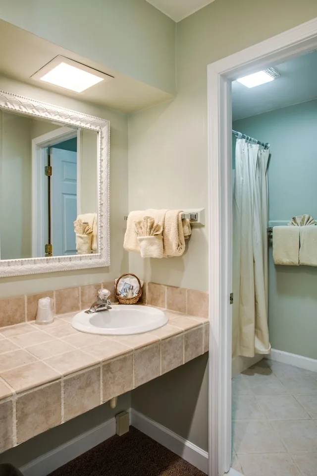 جناح ديلوكس بغرفة نوم واحدة مع أريكة، Boxwood Lodge Blowing Rock near Boone-University 5/5