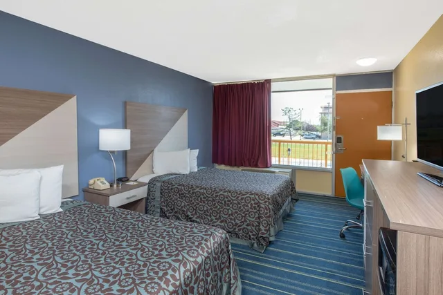 غرفة بسريرين مزدوجين، Days Inn by Wyndham Salem, Illinois 1/1