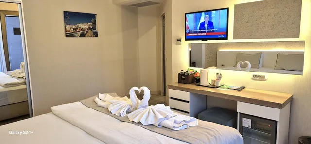 غرفة ديلوكس بسرير كوين بإطلالة على المسبح، The D Hotel Cesme Spa & Resort 6/8