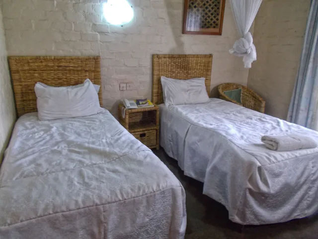 غرفة بسريرين منفصلين، Ndeke Hotel 2/2
