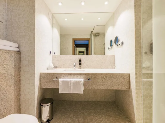 غرفة كلاسيكية بسرير مزدوج بإطلالة على البحيرة، Mercure Tallinn 8/10