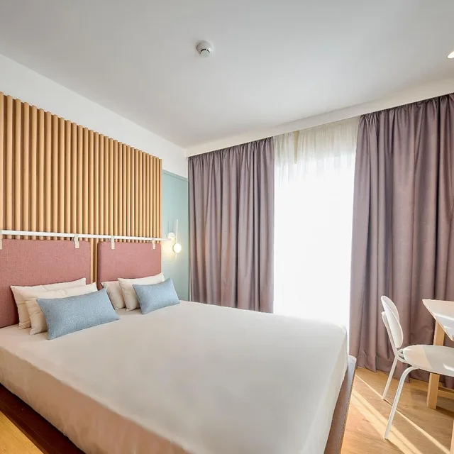غرفة بسرير مزدوج، Hotel Leonor Conil 3/10