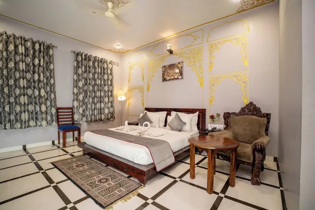 Royal, Heritage, Double Bed، Hotel Laxmi Niwas 9/10