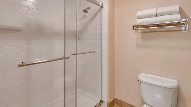 Room, King Bed, Best Western Plus Gateway Inn & Suites 8/9