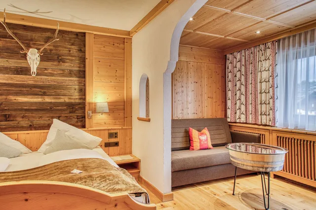 غرفة كومفورت بسرير كوين، Alpenhotel Stolz 5/10