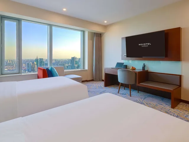 غرفة قياسية بسريرين منفصلين، Novotel Shanghai Atlantis 4/6