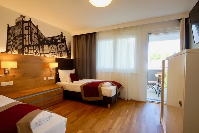 شقة ديلوكس بسريرين منفصلين لذوي الإعاقة، Parks 73 The Townhouse Hotel 1/5