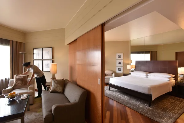 Regency, Suite, King Bed, Terrace، Hyatt Regency Delhi 3/4