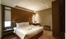 غرفة سوبيريور بسرير مزدوج، Nhat Ha Lavish Hotel 1/1