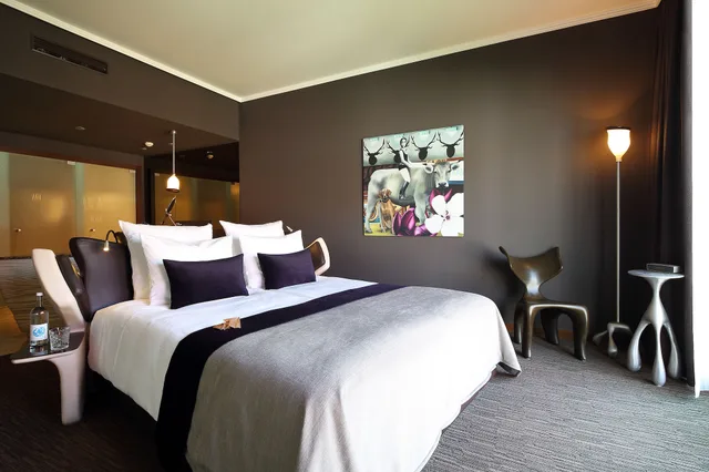 East, King Bed، East Hotel Hamburg 2/2