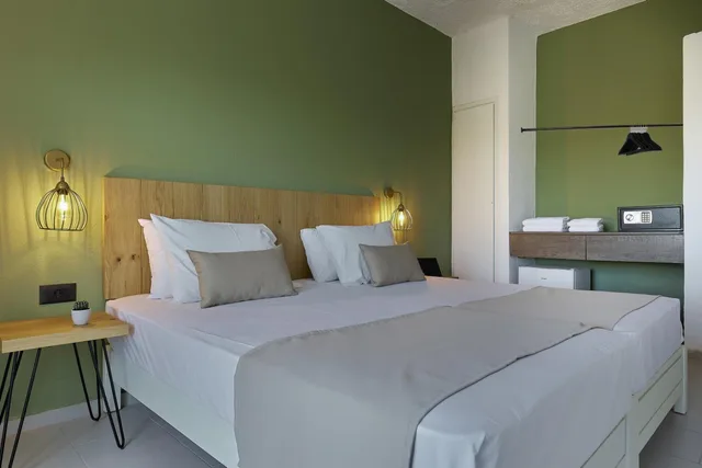 غرفة قياسية بسريرين منفصلين، Hotel Solano 1/7