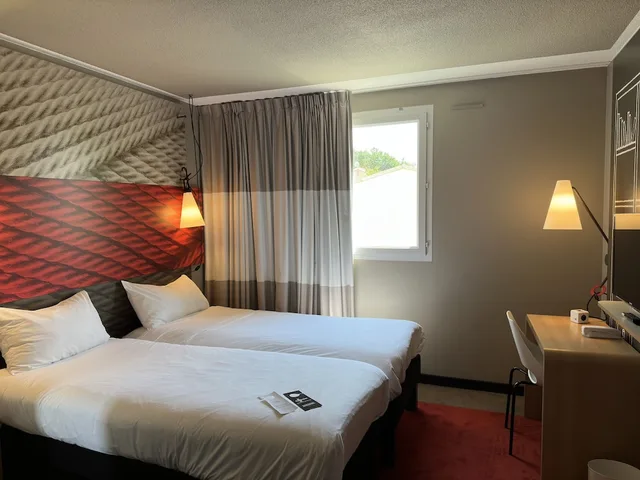 غرفة قياسية بسريرين منفصلين، Ibis Cahors 1/5