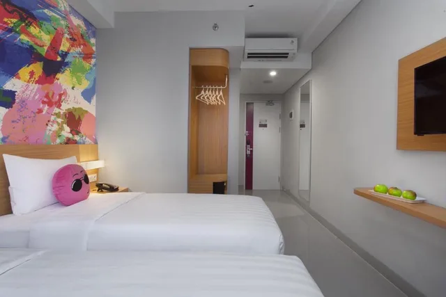 غرفة قياسية بسرير مزدوج أو سريرين منفصلين، Favehotel Hasyim Ashari Tangerang 1/2