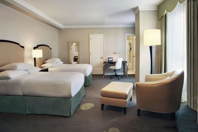 1 Bedroom, Premium, 2 Double Beds, 2 Bathrooms، Palmer House a Hilton Hotel 1/4