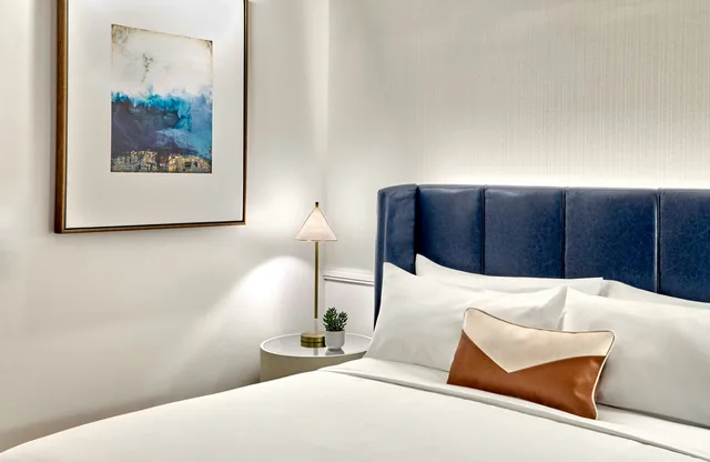 غرفة بريميير تنفيذية بسرير كينج بشرفة، Omni Fort Lauderdale 3/4
