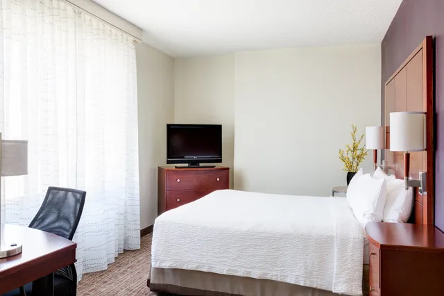 جناح بسرير كينج بغرفة نوم واحدة مع أريكة، Residence Inn National Harbor Washington Dc Area 3/7