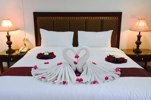 غرفة ديلوكس بسرير كوين وسرير فردي، Pattaya Hiso Hotel 1/4