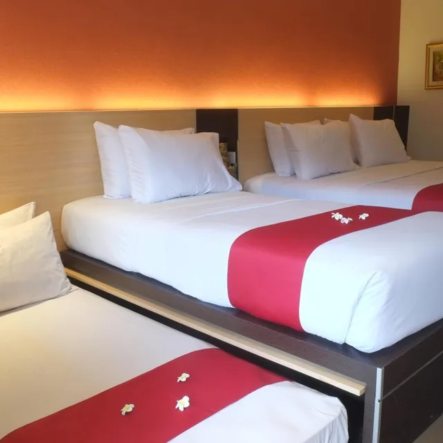 غرفة تنفيذية رباعية، Sukajadi Hotel, Convention and Gallery 5/9