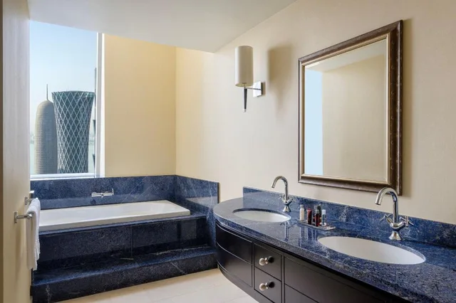 بنتهاوس بسرير كينج وسرير كينج وسريرين مزدوجين، Marriott Marquis City Center Doha 7/9