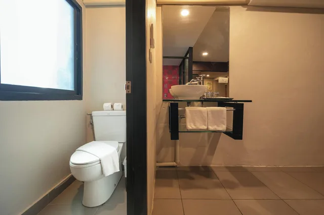 جناح رومانسي، Gu Hotel 6/7