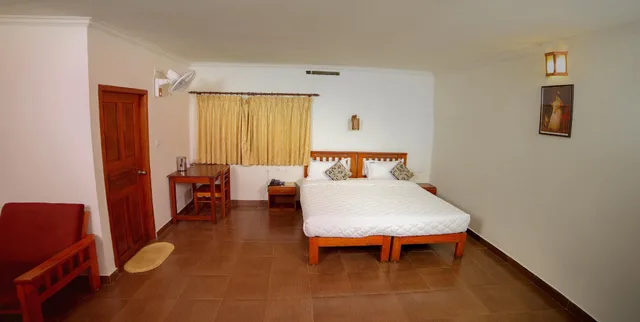 Deluxe, Twin Beds, Valley View، Glenmore Resorts 2/2