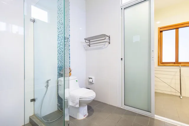 جناح جونيور عائلي بسرير كينج وسرير فردي، Kanchanaburi City Hotel 4/4