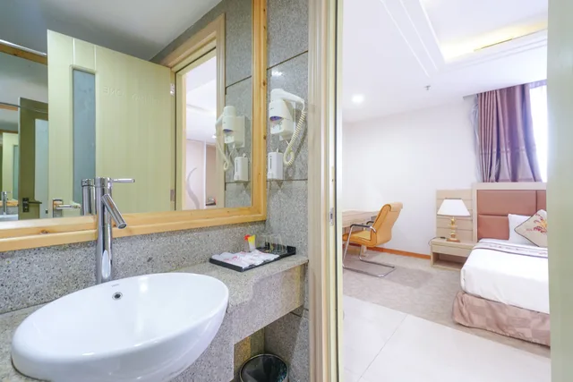 Deluxe, Twin Beds, Holiday One Hotel 6/6