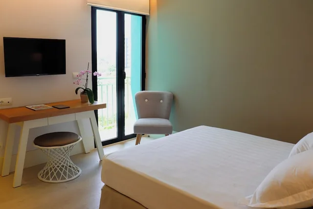 غرفة قياسية بسريرين منفصلين بإطلالة على الحديقة، Almirante Hotel 3/3