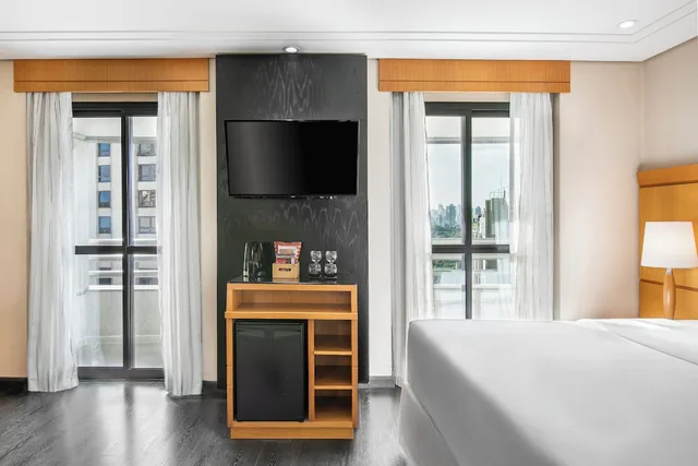 غرفة ديلوكس بسرير كينج بشرفة، Melia Jardim Europa 6/10