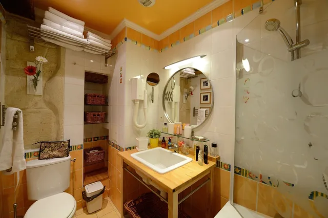 1 Bedroom, Window Seat, Apartment, Double Bed, Sofa، Les Patios Du Marais 2/2