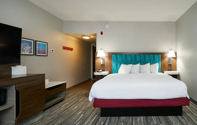 غرفة بسرير كينج، Hampton Inn And Suites Salinas 4/8