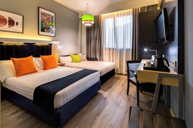 غرفة قياسية بسرير مزدوج مع أريكة، Holiday Inn Bologna - Fiera 1/8