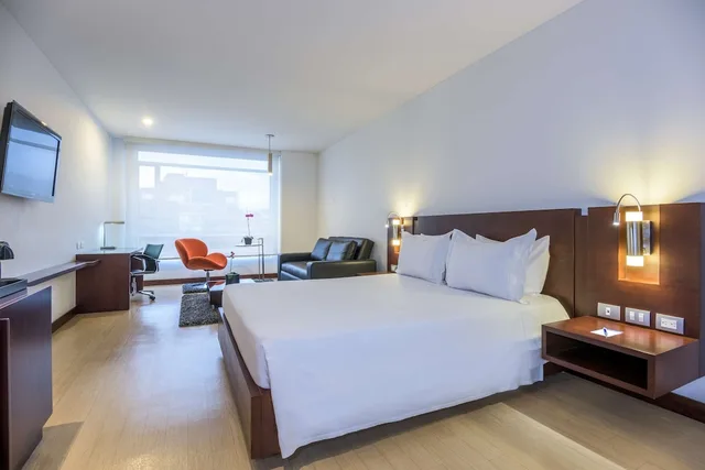 غرفة عائلية بسرير مزدوج، NH Bogota Urban 93 Royal 1/3