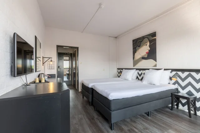 غرفة بسريرين منفصلين، Leonardo Hotel Lelystad City Center 3/5