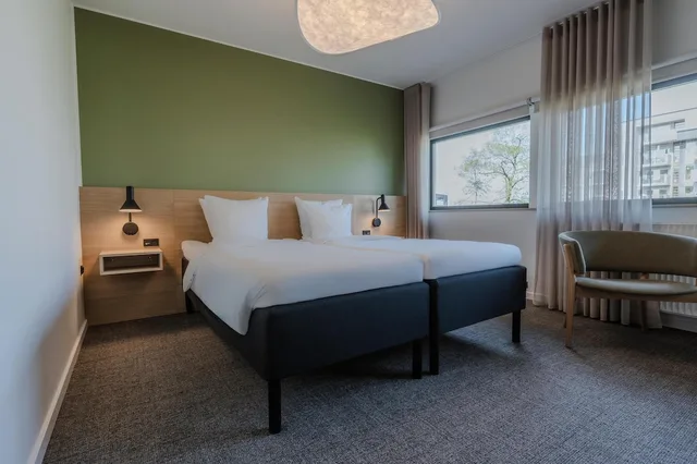 غرفة قياسية بسريرين منفصلين، Radisson Blu Papirfabrikken Hotel Silkeborg 4/5