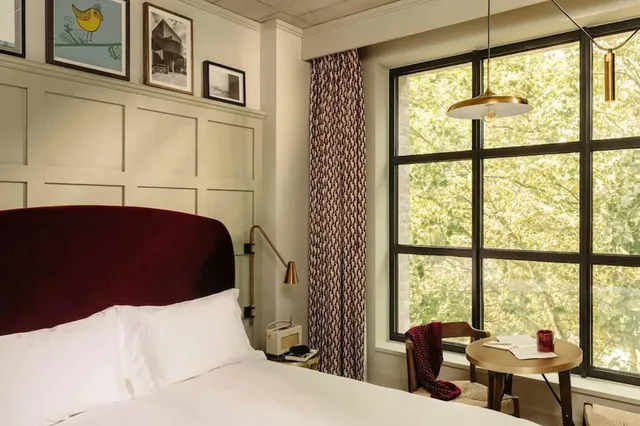 snug, The Hoxton Southwark 1/3