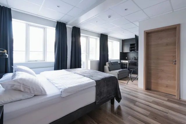 جناح سوبيريور بسرير كوين مع أريكة، Centrum Hotel 3/6