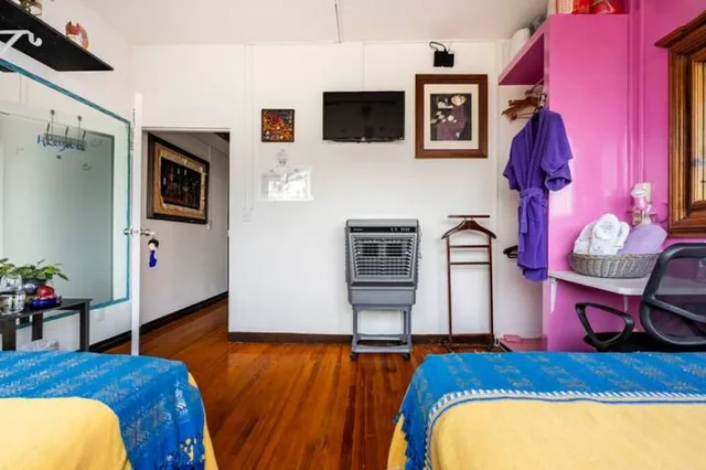 غرفة بسرير كوين وسرير فردي بحمام مشترك، Casa ITZAE B&B 9/10
